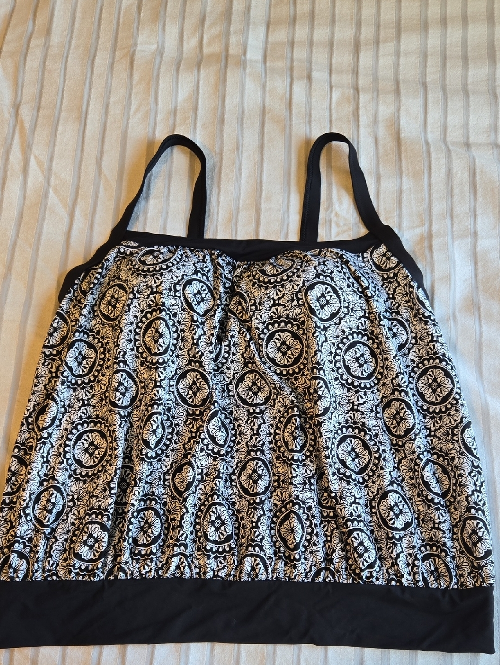 Lands' End Black and White Printed Swim Tank - Picture 1 of 6